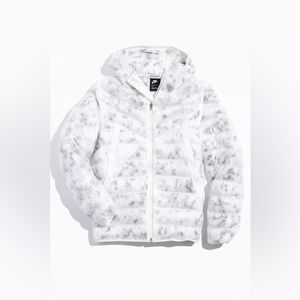 Nike Sportswear Puffer Jacket Grey White Tie-Dye Pattern Size M, NEW (Sold Out)